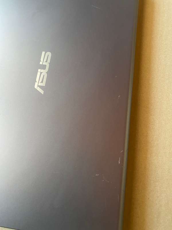 INTEL UHD GRAPHICS ASUS Vivibook X515EA i3 11th GEN 15.6` FHD|15.6`| 8 GB RAM|256 GB SSD|3.00GHZ